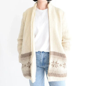 Vintage Hilda  Ltd. Cream & Brown Snowflake 100% Natural Wool Zip Up Sweater XS